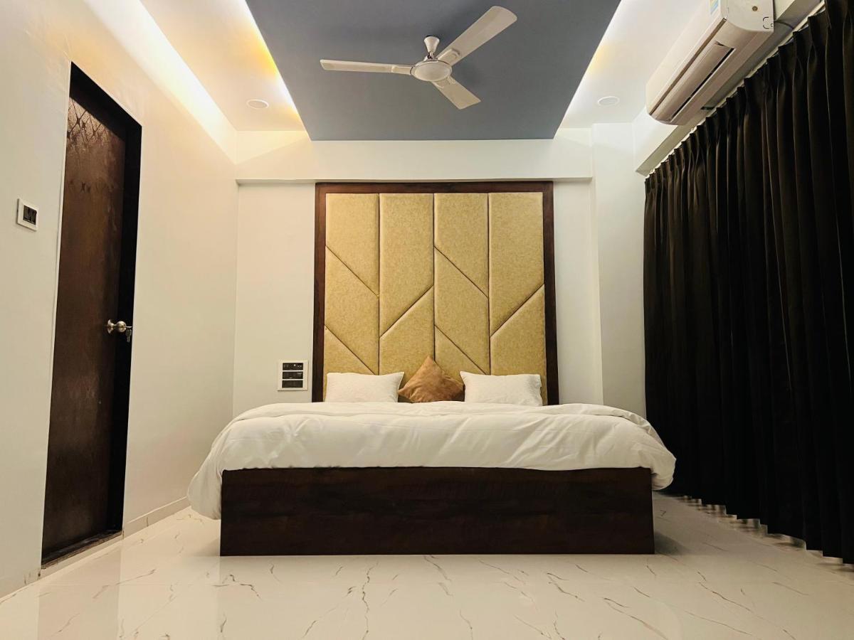 Hotel New City Light Surat Eksteriør bilde